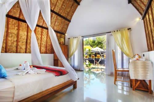 Bungalow's room